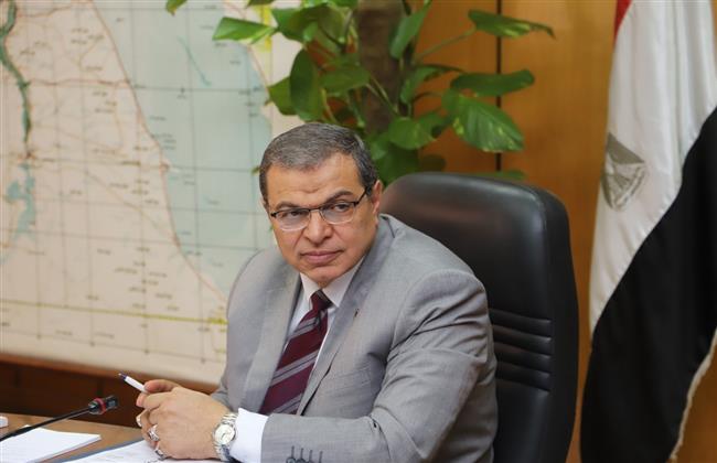 القوى العاملة: تعيين 541 شابًا بقنا 