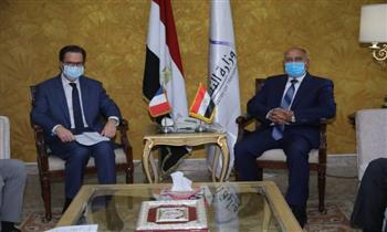    كامل الوزير يستقبل السفير الفرنسى بالقاهرة لبحث تعزيز التعاون المشترك