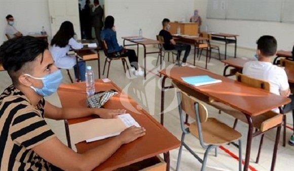 طلاب الإعدادية يؤدون اختبار الجبر والإحصاء بالمنوفية