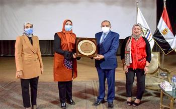  جامعة بني سويف: القيادات النسائية أثبتت جدارتها في مختلف التخصصات