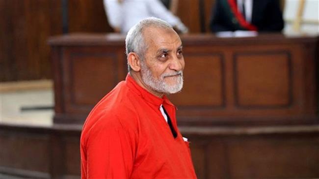 النيابة تتلو أمر إحالة محمد بديع ومحمود عزت فى «أحداث المنصة» 