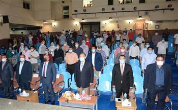 نائب رئيس جامعة أسيوط يشارك افتتاح المهرجان المسرحي الدولي لشباب الجنوب 