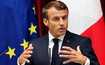   شاهد| صفع الرئيس الفرنسي على وجهه في لقاء جماهيري