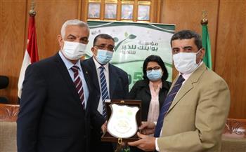  جامعة المنوفية : مساعدات مالية للطلاب  بالتعاون مع مؤسسة بوابتك للخير