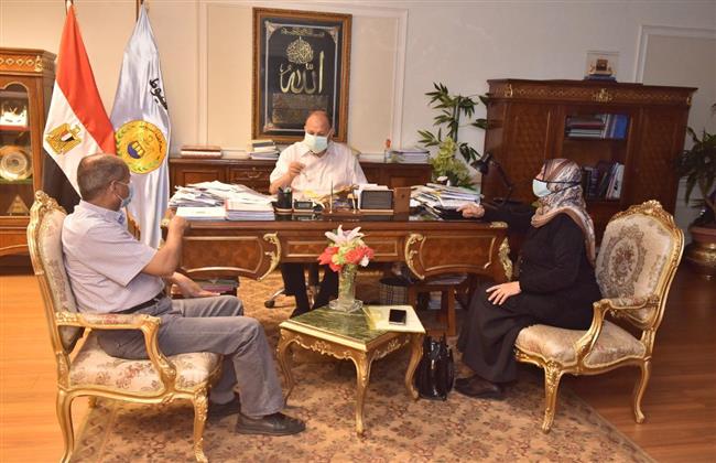 محافظ أسيوط يناقش مشروعات ضمن مبادرة «حياة كريمة»