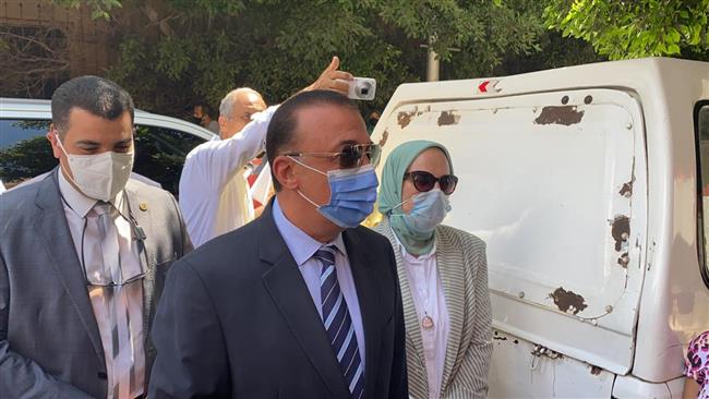 محافظ الإسكندرية يتفقد لجان امتحانات الثانوية العامة ويشدد على توفير احتياجات الطلاب 