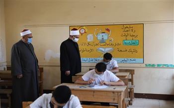 رئيس المعاهد الأزهرية يتابع لجان «الثانوية» ببني سويف