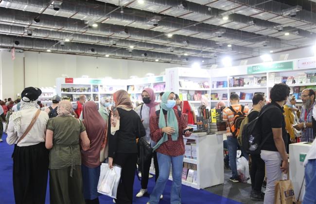 123 ألف زائر باليوم العاشر لمعرض القاهرة الدولي للكتاب  