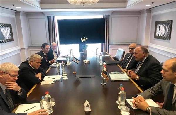 وزير الخارجية يلتقي نظيره الإسرائيلي فى بروكسل
