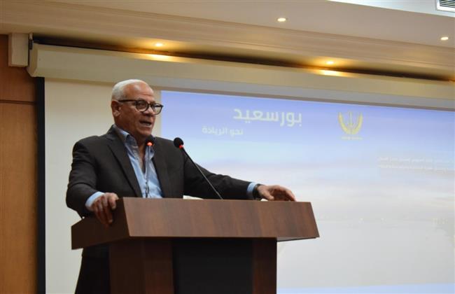 محافظ بورسعيد: أسواق المحافظة تشهد وفرة في السلع الأساسية والتموينية 