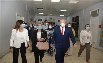 رئيس جامعة القاهرة يفتتح وحدة أمراض القلب بعد تطويرها