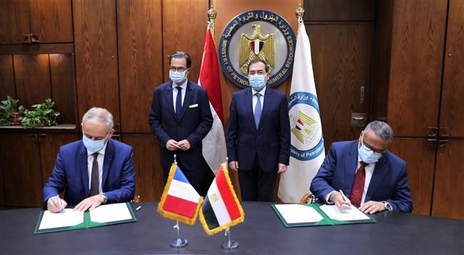 توقيع عقد الأعمال الهندسية لرخص تصنيع مشروع مجمع البحر الأحمر مع «أكسنس الفرنسية»