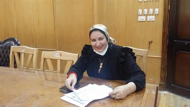 وكيل كلية إعلام بنى سويف تحصل على جائزة أفضل بحث بمؤتمر بالقاهرة