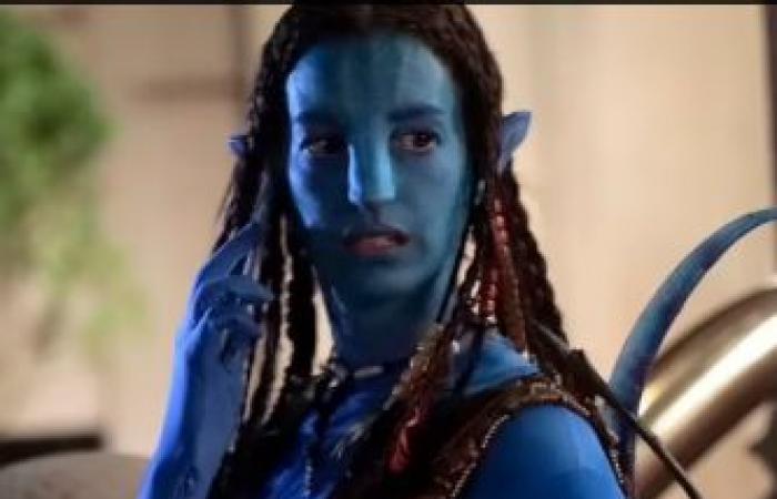 آن هاثاوى تتحول لشخصية Avatar فى شوارع نيويورك