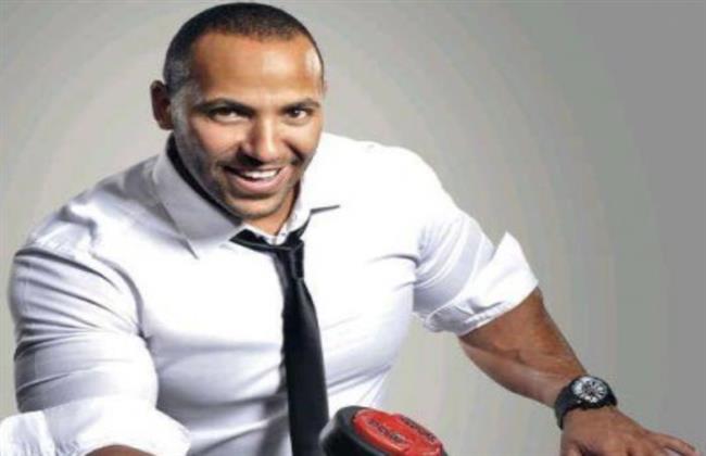 نور خطاب ينشر صوره مع نجوم فيلم العارف خلال العرض الخاص