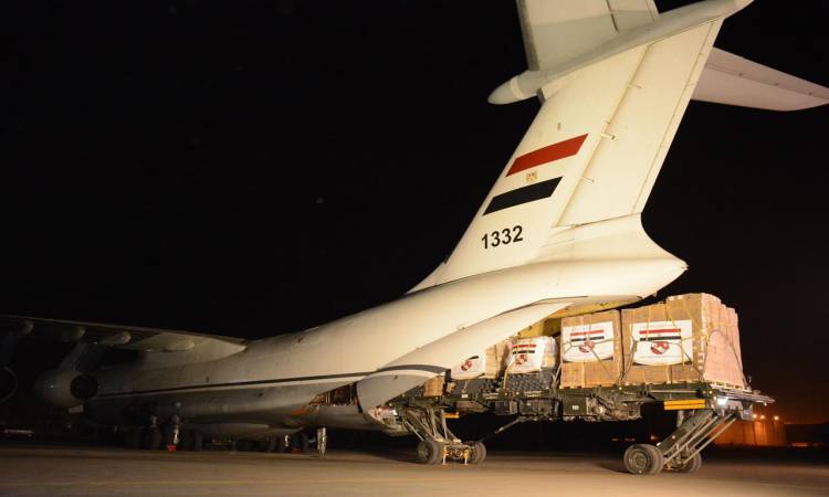 مصر ترسل طائرة عسكرية محملة بمساعدات طبية إلى تونس