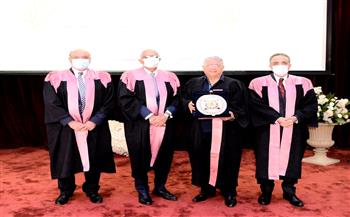   جامعة المنصورة تكرم الدكتور جمال شيحه لحصوله علي جائزة الدولة التقديرية في العلوم