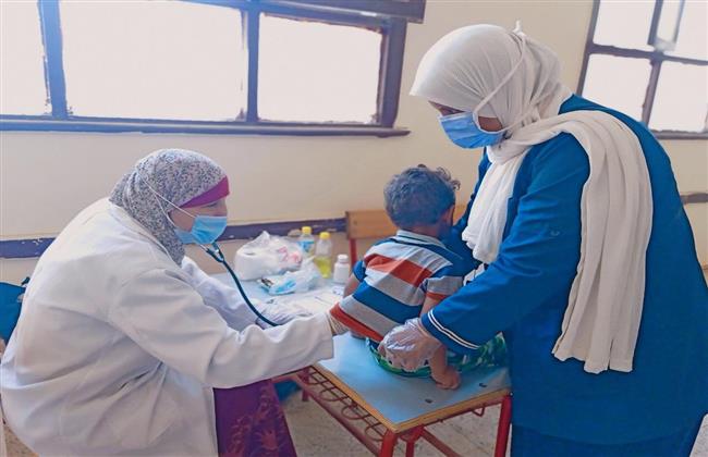 ضمن "حياة كريمة".. قوافل طبية تجوب المنيا 