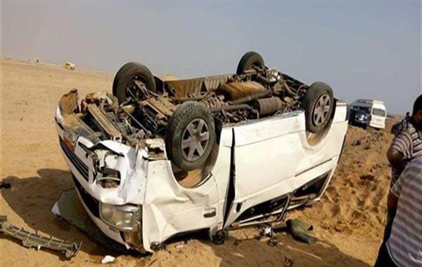 بالأسماء|| مصرع وإصابة 33 في حادث انقلاب بصحراوي المنيا