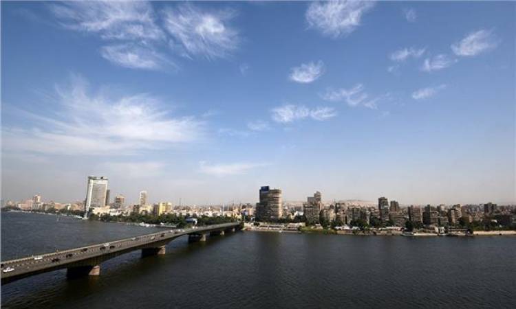 «الأرصاد»: انخفاض طفيف بدرجات الحرارة اليوم والعظمى بالقاهرة 37