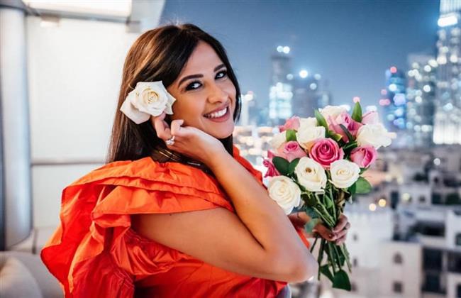 العوضى يكشف آخر تطورات الحالة الصحية لـ ياسمين عبد العزيز