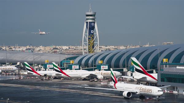 تصادم طائرتين بمطار دبي