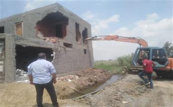   إزالة أربع حالات بناء مخالف جنوب بورسعيد