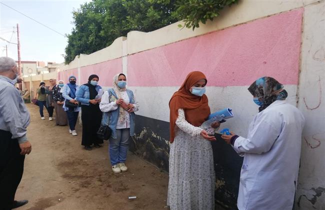 ٨٧٣٣ طالبا وطالبة بالشعبة العلمية يؤدون امتحاناتهم فى مادة التاريخ