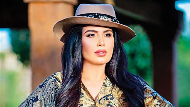 الماء والخضرة والوجه الحسن.. أحدث سيشن لـ عبير صبرى