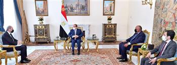  نائب رئيس وزراء الأردن لـ « الرئيس السيسي»: نتطلع للاستفادة من جهود مصر التنموية