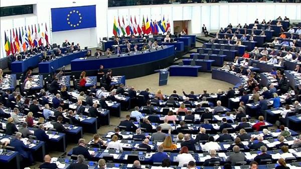 البرلمان الأوروبي يطالب باستعادة النظام في تونس والعودة للحوار