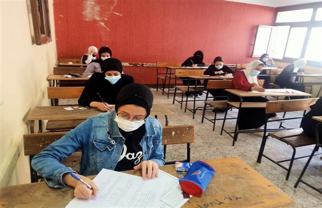 ارتياح بين طلاب الثانوية العامة بالقليوبية بعد امتحان «علم النفس»