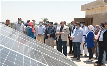   محافظ بني سويف يُدشًن 6 محطات لتوليد الكهرباء من الطاقة الشمسية