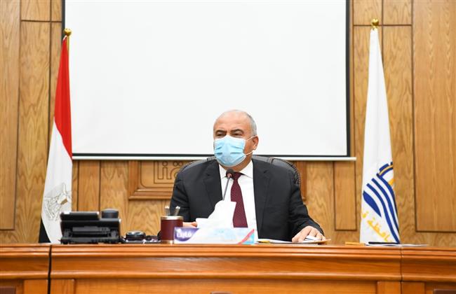 محافظ قنا يتفقد أعمال مشروع الصرف الصحي بقوص ضمن حياة كريمة 