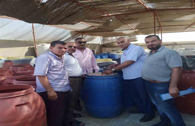 ضبط ٣٤ طن مخللات غير صالح للاستهلاك الآدمى بالبحيرة