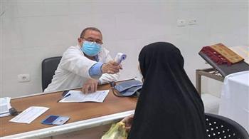 الكشف علي ٣١١٦٢ مواطنا بالمجان فى قنا
