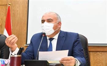 محافظ قنا يوجه بإستبدال سيارات «الكبود» بآخري آدمية