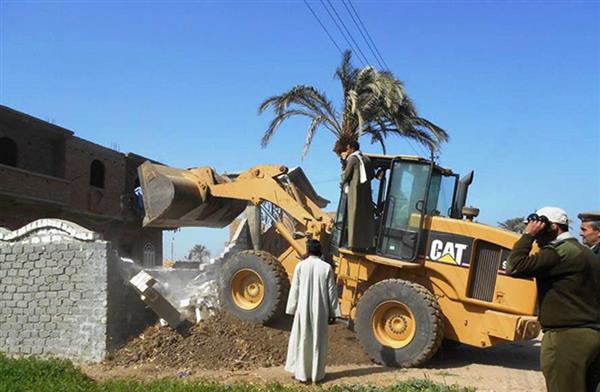 إزالة تعديات على مساحة 876 متر بالبحيرة