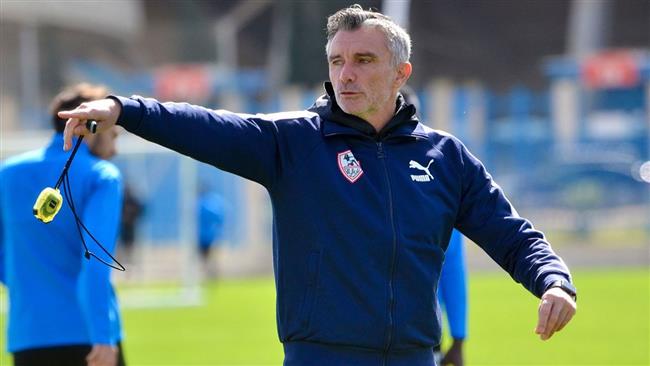 بالأسماء.. كارتيرون يحدد الرباعى الراحل عن الزمالك