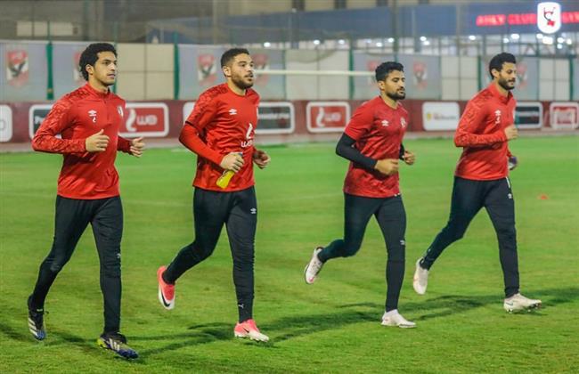 تدريبات قوية لرباعى حراس الأهلى  