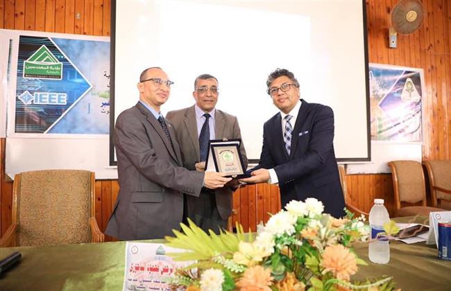 إنطلاق فعاليات المؤتمر الدولي الثانى للهندسة الإلكترونية بجامعة المنوفية
