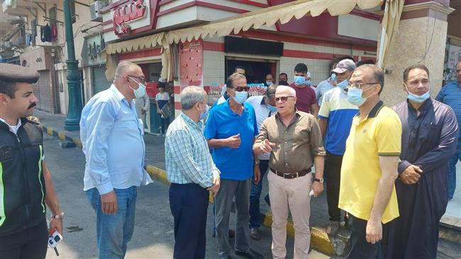 محافظ بورسعيد يطالب بالالتزام بالمساحات المقررة ورفع الاشغالات من الطريق