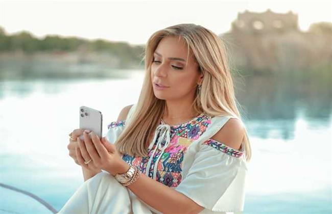 بالصور| ريم البارودى تتألق بالجلباب