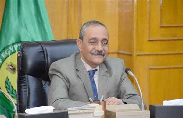 محافظ الإسماعيلية يجتمع باللجنة العليا للشبكة الوطنية الموحدة لخدمات الطوارئ