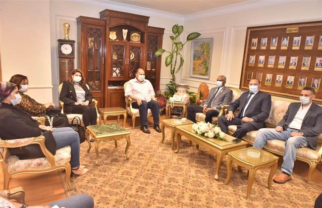  محافظ أسيوط يبحث مع «حماة الوطن» مشروعات التنمية  