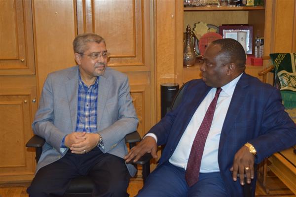 رئيس «الغرف التجارية» يستقبل مسئولي كينيا لبحث تعزيز العلاقات الاقتصادية