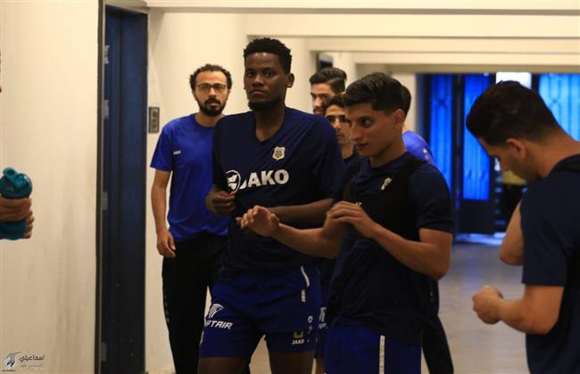  وصول لاعبي الإسماعيلي والاتحاد إلى ملعب الإسماعيلية