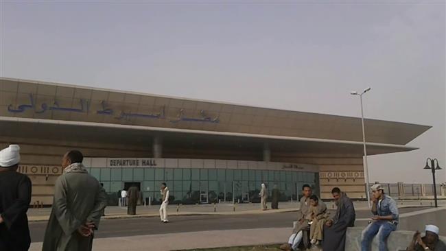 مطار أسيوط الدولي يستقبل أول رحلة طيران قادمة من قطر وعلى متنها 125 راكب