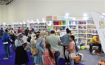   ٨٣ ألف زائر في سادس أيام معرض القاهرة الدولي للكتاب