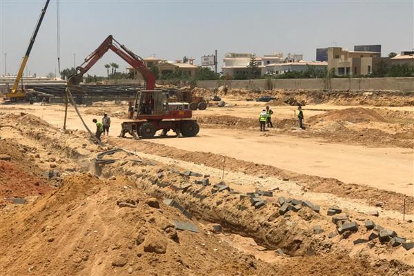 8 شركات كبرى لتطوير البنية التحتية والطرق بالقاهرة الجديدة